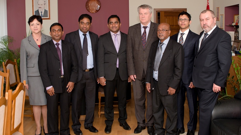 On March 31, 2016 educational institution “Grodno State Medical University” accepted the representatives of the Maldivian Medical and Dental Council (MMDC)