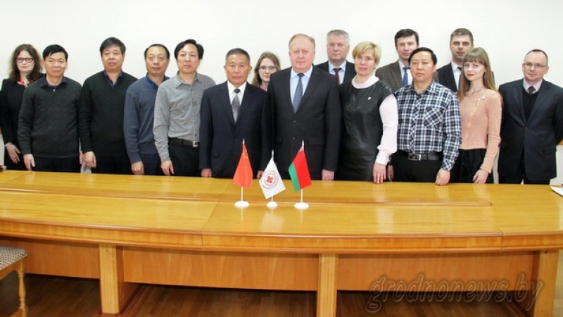Меморандум о сотрудничестве между областной организацией Белорусского общества Красного Креста и региональной организацией Красного Креста китайской провинции Хэнань
