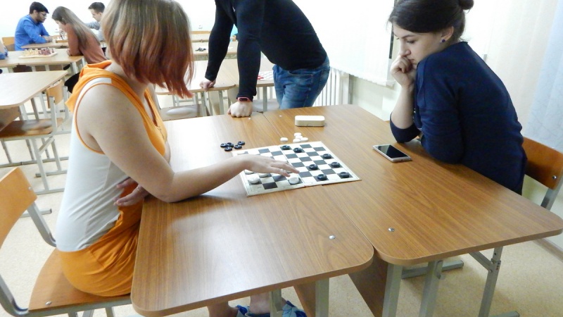 Первенство по шашкам и шахматам среди студентов, проживающих среди проживающих в общежитиях
