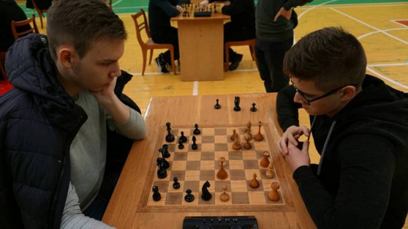 Первенство среди факультетов по шахматам