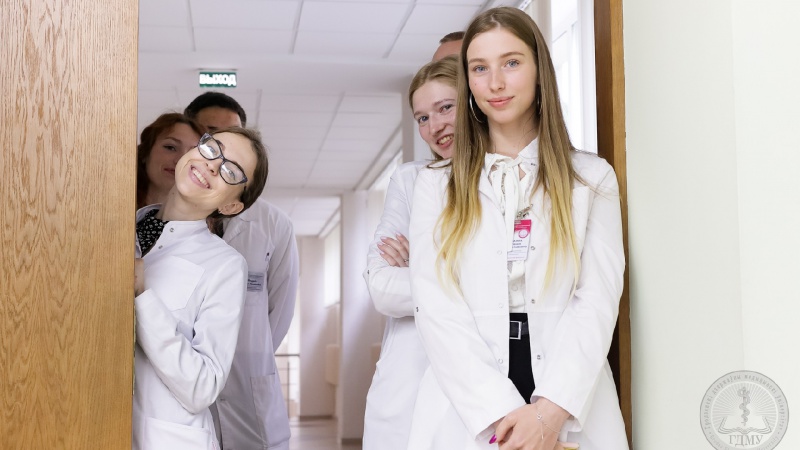 Студенты педиатрического факультета ГрГМУ сдают государственные экзамены