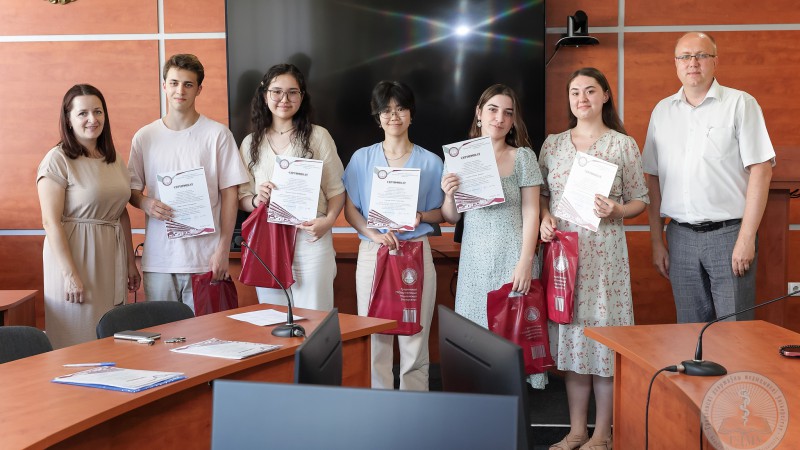 Студенты из университетов России на летней практике в ГрГМУ