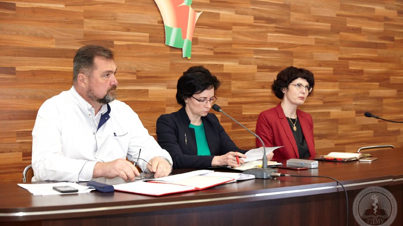 Ход реализации пилотного проекта «Университетская клиника» в Гродно обсудили на совместном заседании