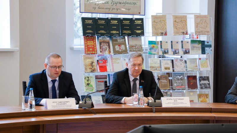 Делегация ГрГМУ приняла участие в диалоговой площадке с министром образования Республики Беларусь