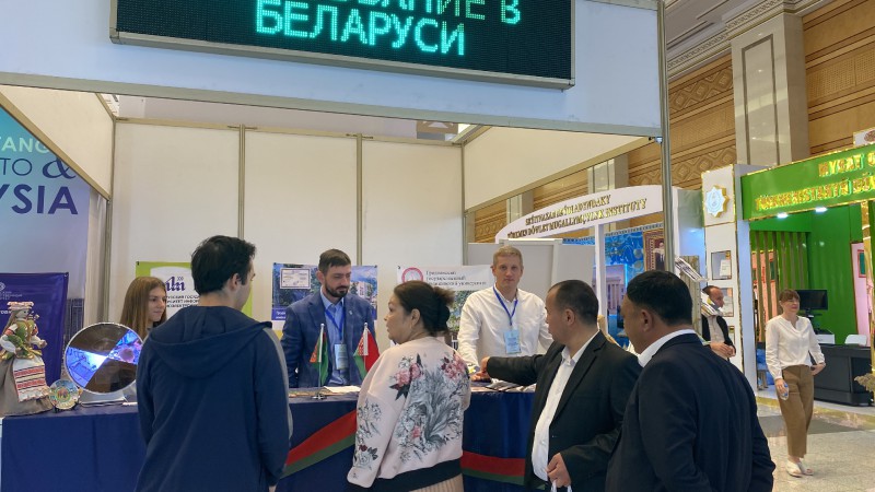 ГрГМУ принял участие в международной выставке в Туркменистане