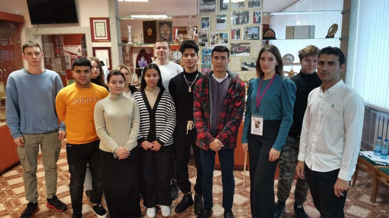 Первокурсники ФИУ посетили музей истории ГрГМУ