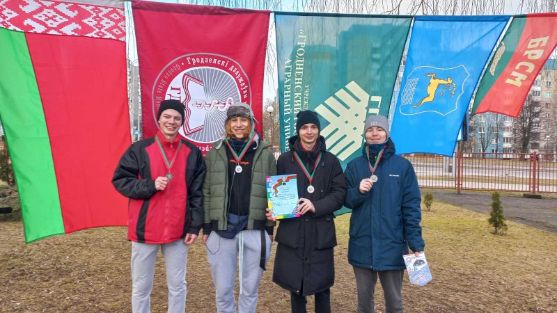 Команда ГрГМУ заняла II место в турнире «Зимний Разведатлон-2024»