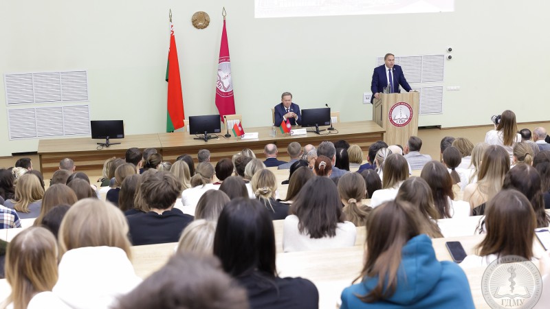 В ГрГМУ прошла диалоговая площадка с председателем Гродненского облисполкома Владимиром Степановичем Караником