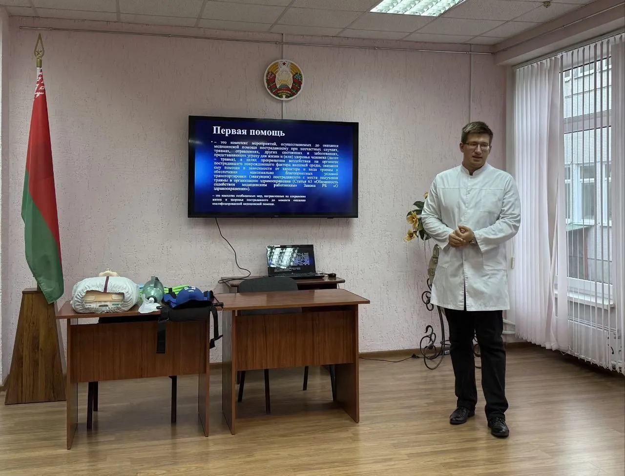 Студенты ГрГМУ провели обучающий мастер-класс в медицинском классе лицея №1 им. академика Ю.М. Островского
