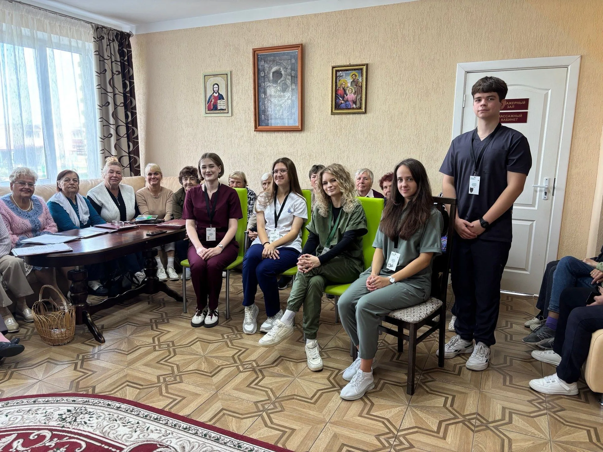 Занятие для населения в рамках проекта «Помощь. Участие. Долголетие»