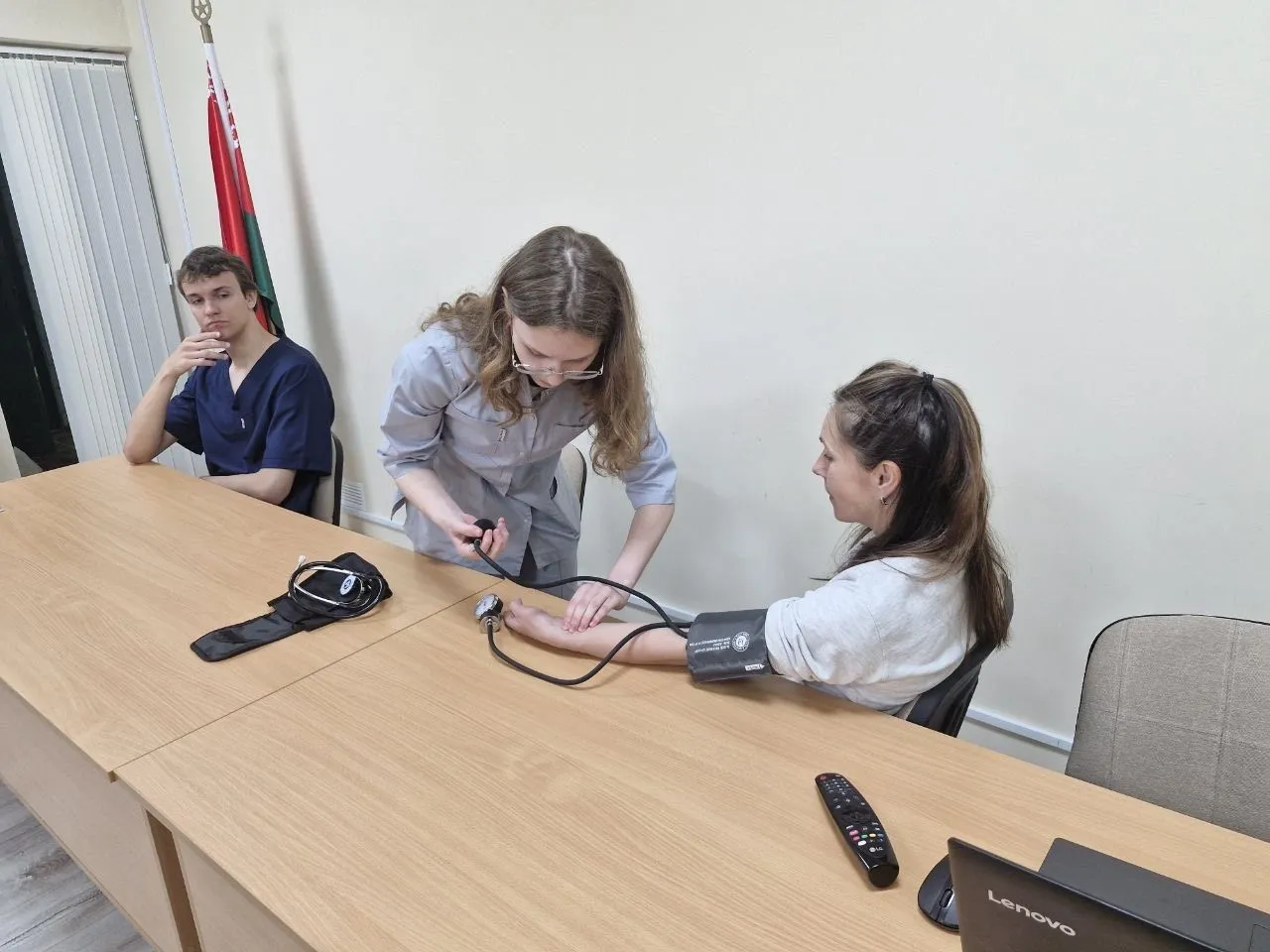 В рамках проекта «Помощь. Участие. Долголетие» прошло заседание «Школы социального работника»