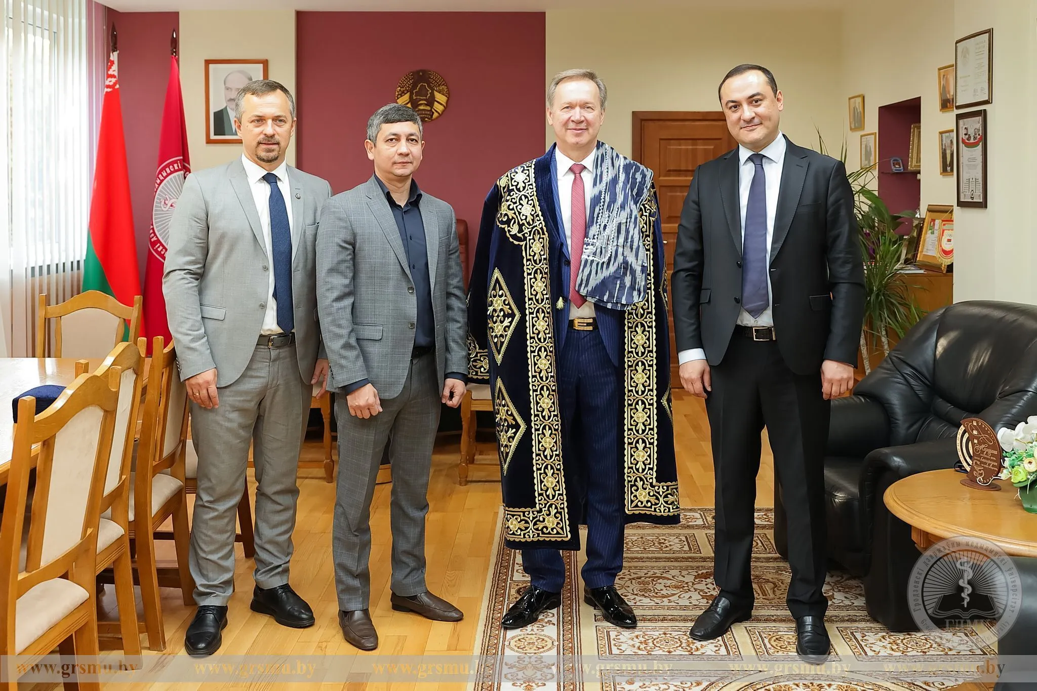 В ГрГМУ состоялось подписание договоров о сотрудничестве с учреждениями здравоохранения Узбекистана