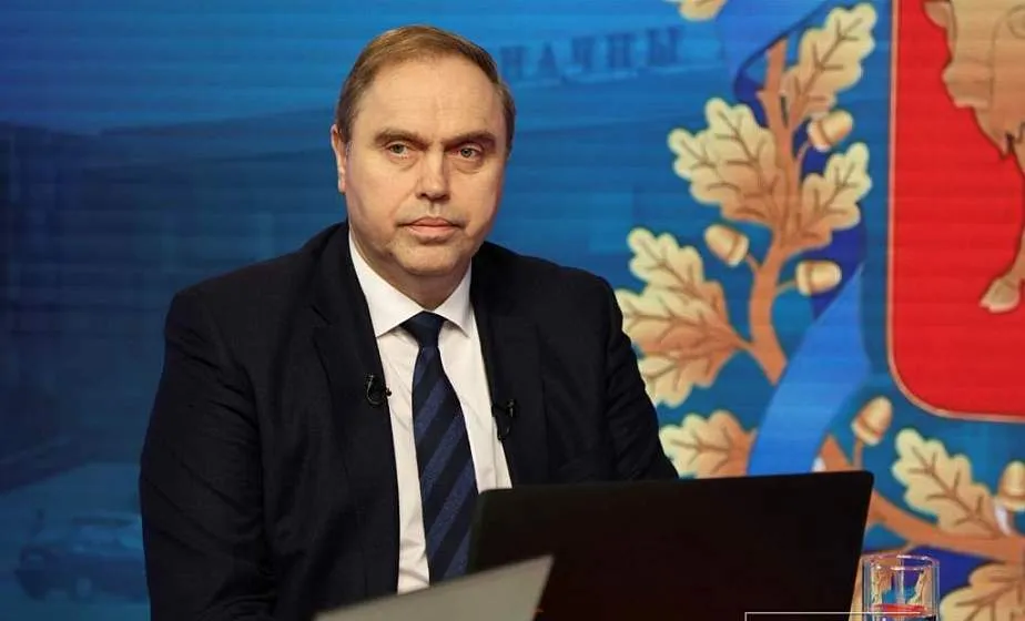 Стрим с председателем облисполкома Владимиром Караником