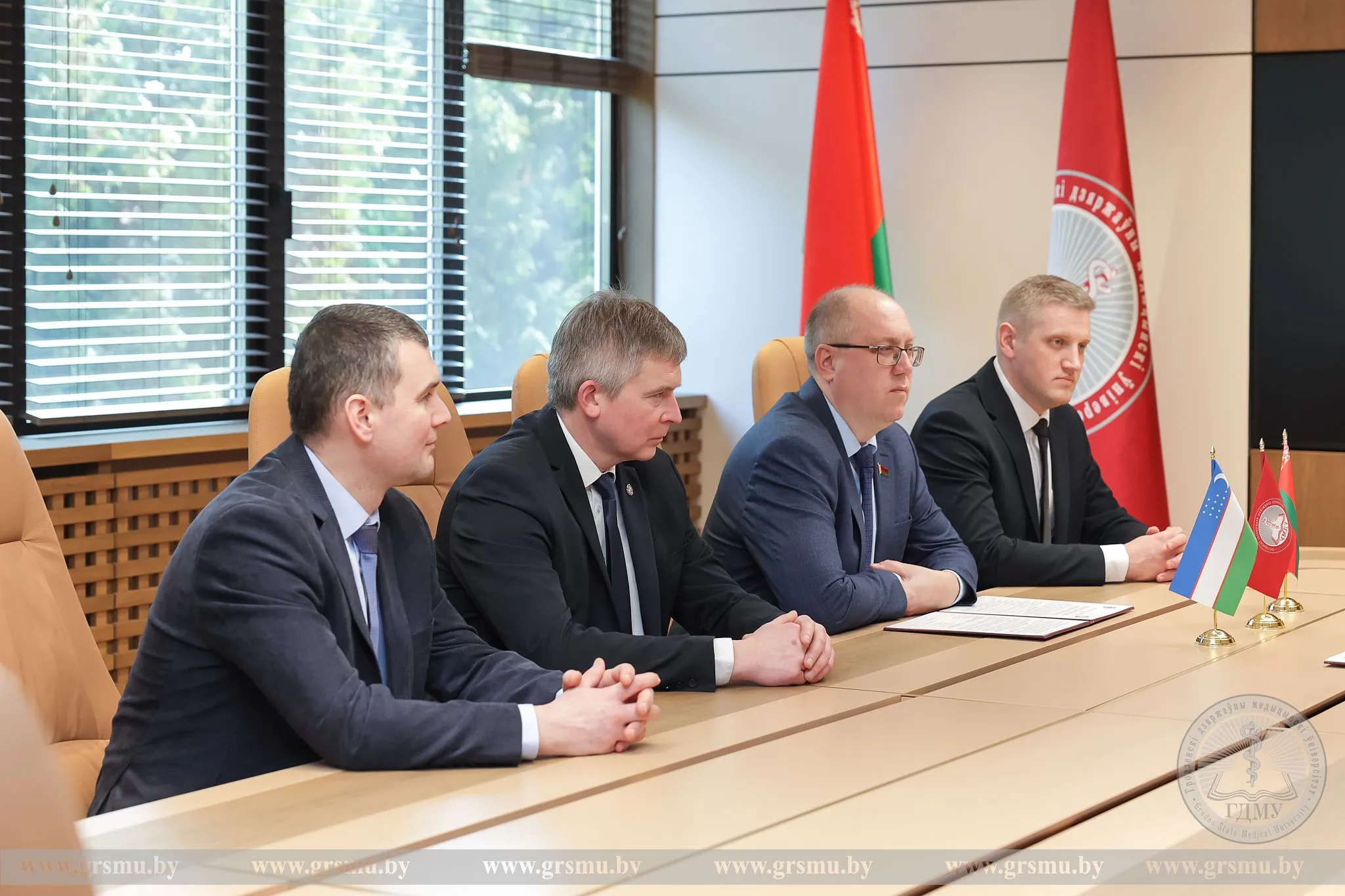 ГрГМУ и Термезский филиал ТГМУ подписали меморандум о сотрудничестве