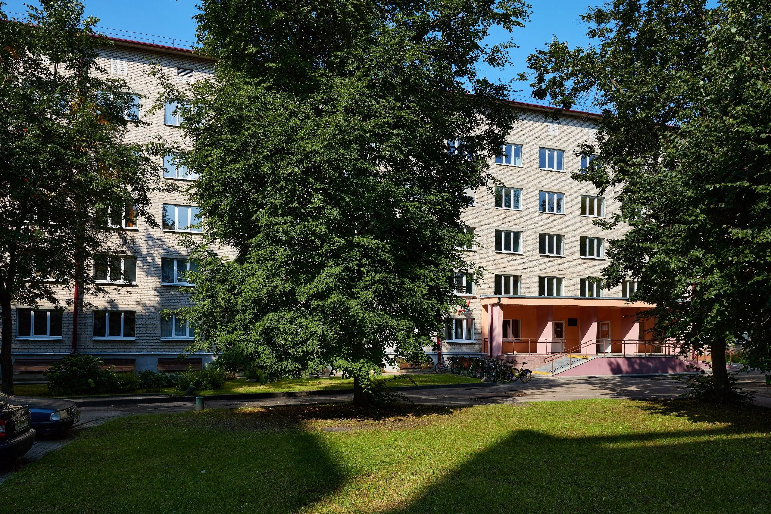 ИНФОРМАЦИЯ по заселению студентов 1 курса (за счет республиканского бюджета и платная форма обучения) в общежития ГрГМУ на 2024-2025 учебный год