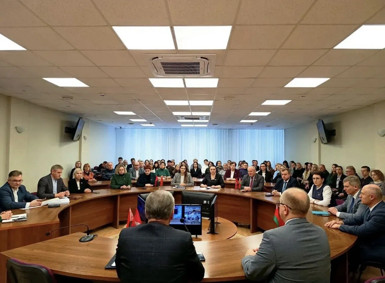 Диалоговая площадка, посвященная итогам второго заседания 7 Всебелорусского народного собрания