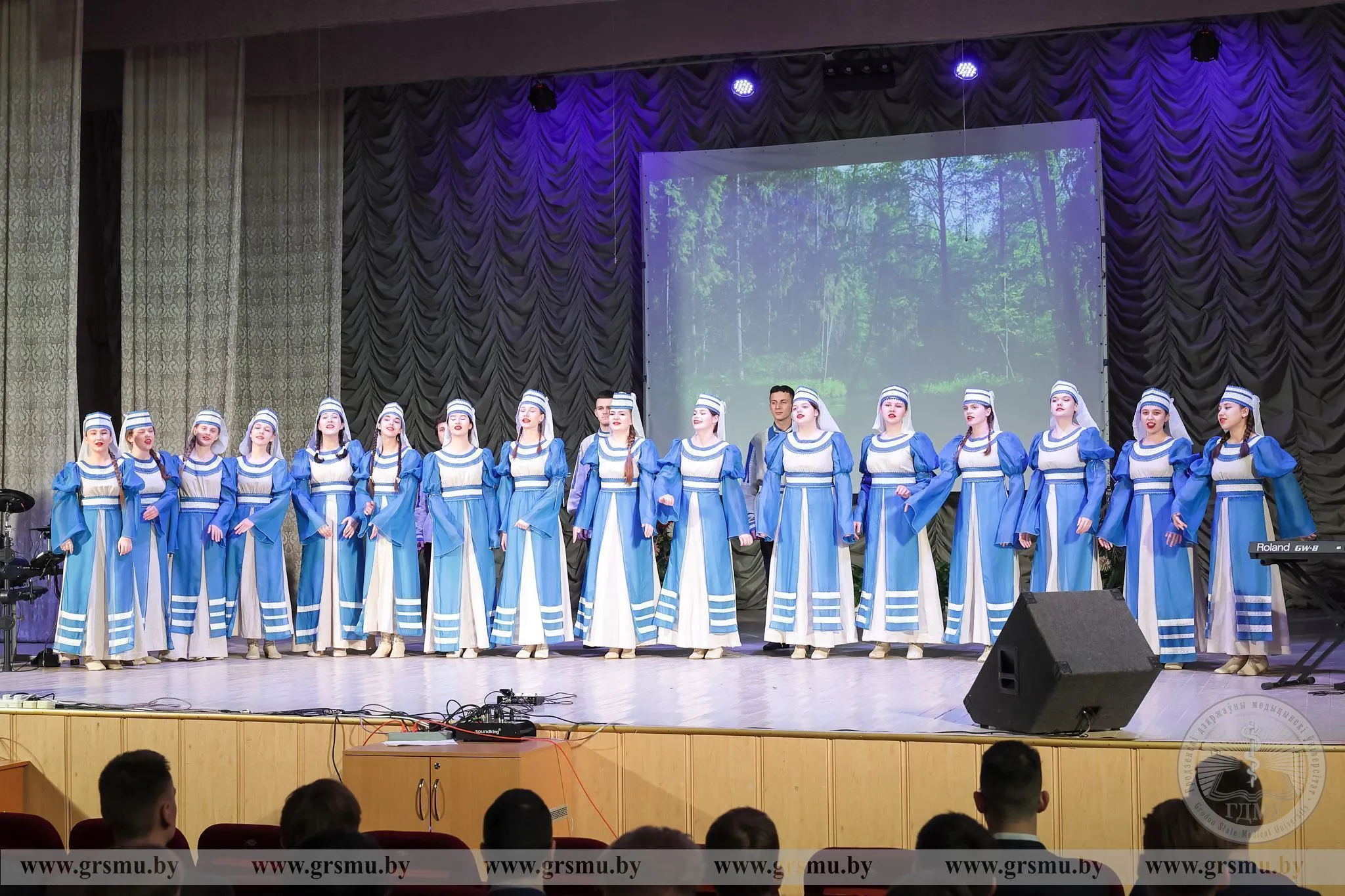 Нацыянальны каларыт і бязмежная творчасць. Які ён, народны тэатр танца “Альма Дэа” ГрДМУ