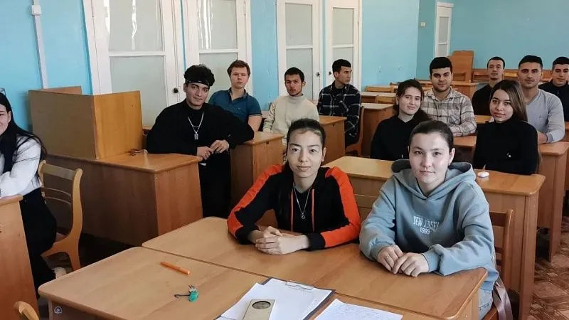 Профилактические беседы с иностранными учащимися