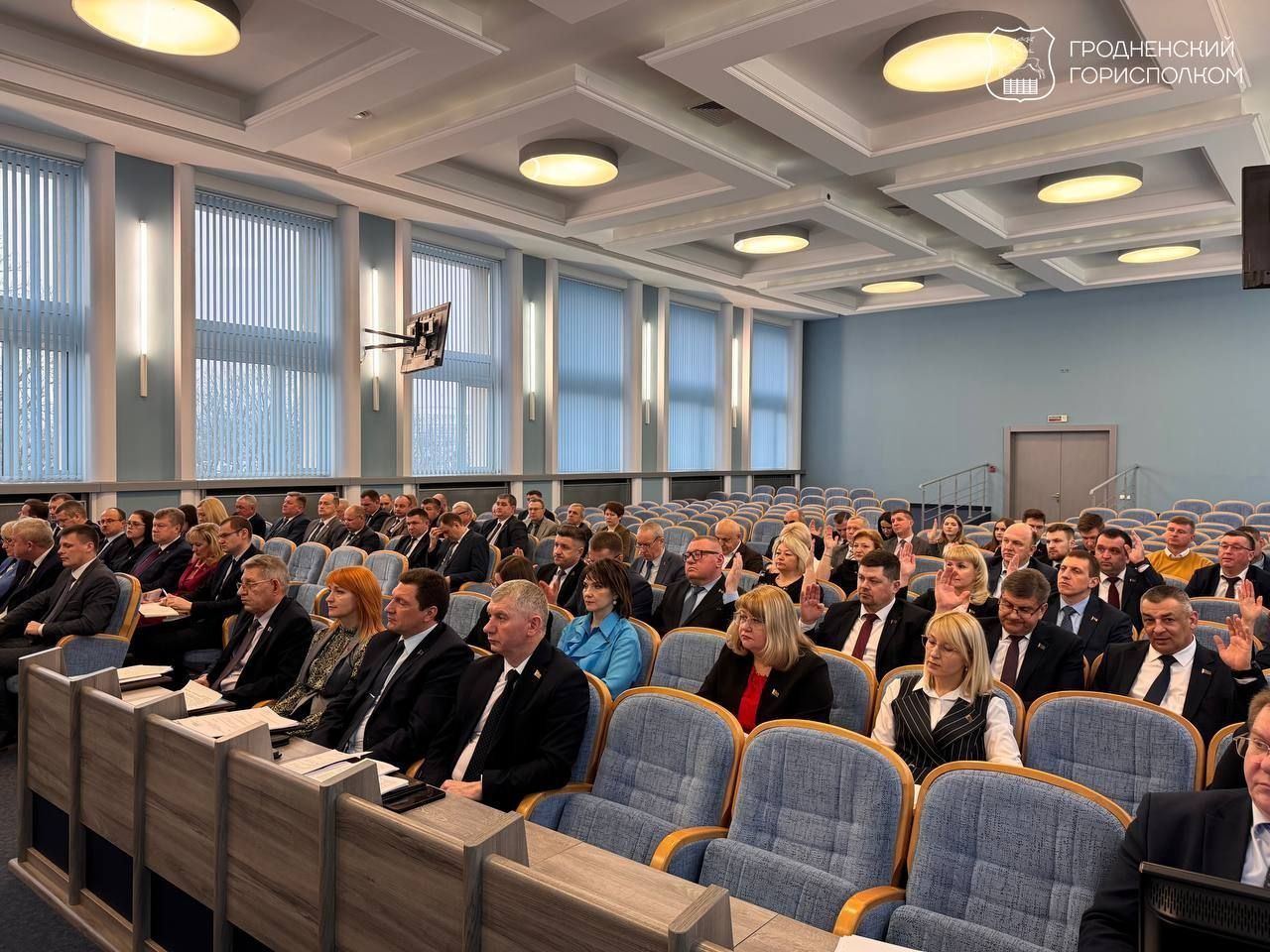 Студент ГрГМУ Матвей Лянцевич принял участие в совместном заседании Гродненского городского исполнительного комитета с 10-й сессией Гродненского городского Совета депутатов