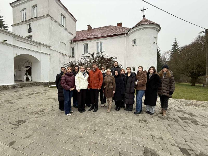 Студенты медико-психологического факультета посетили республиканскую психиатрическую больницу «Гайтюнишки»