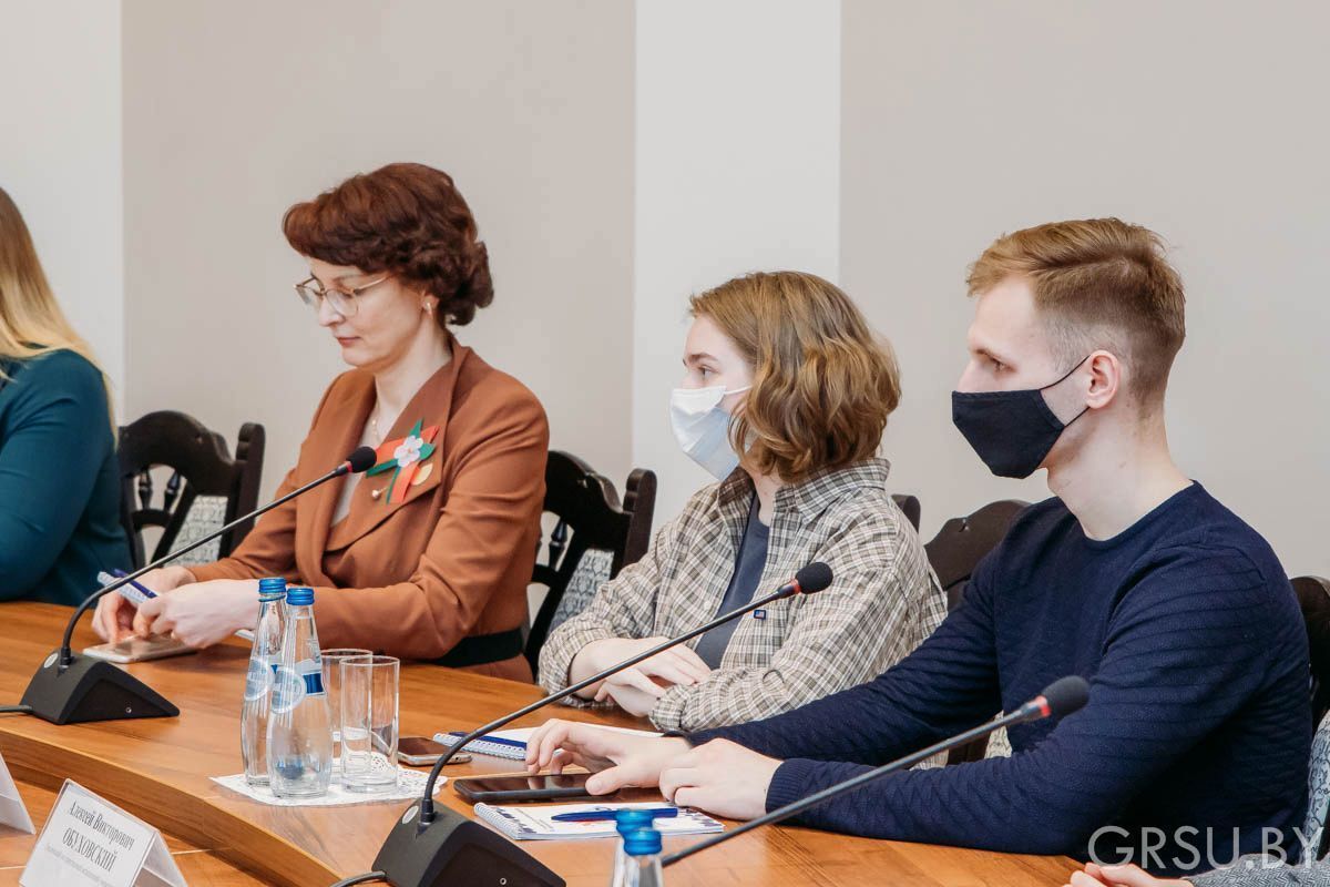 Диалоговая площадка «2021 – Год народного единства» прошла в ГрГУ имени Янки Купалы