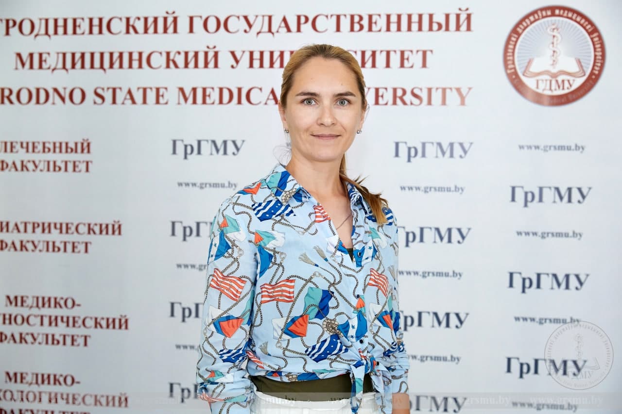 «Готовилась к ЦТ вместе с дочками». Мама пятерых детей Юлия Луневская рассказала, почему решила поступить в ГрГМУ