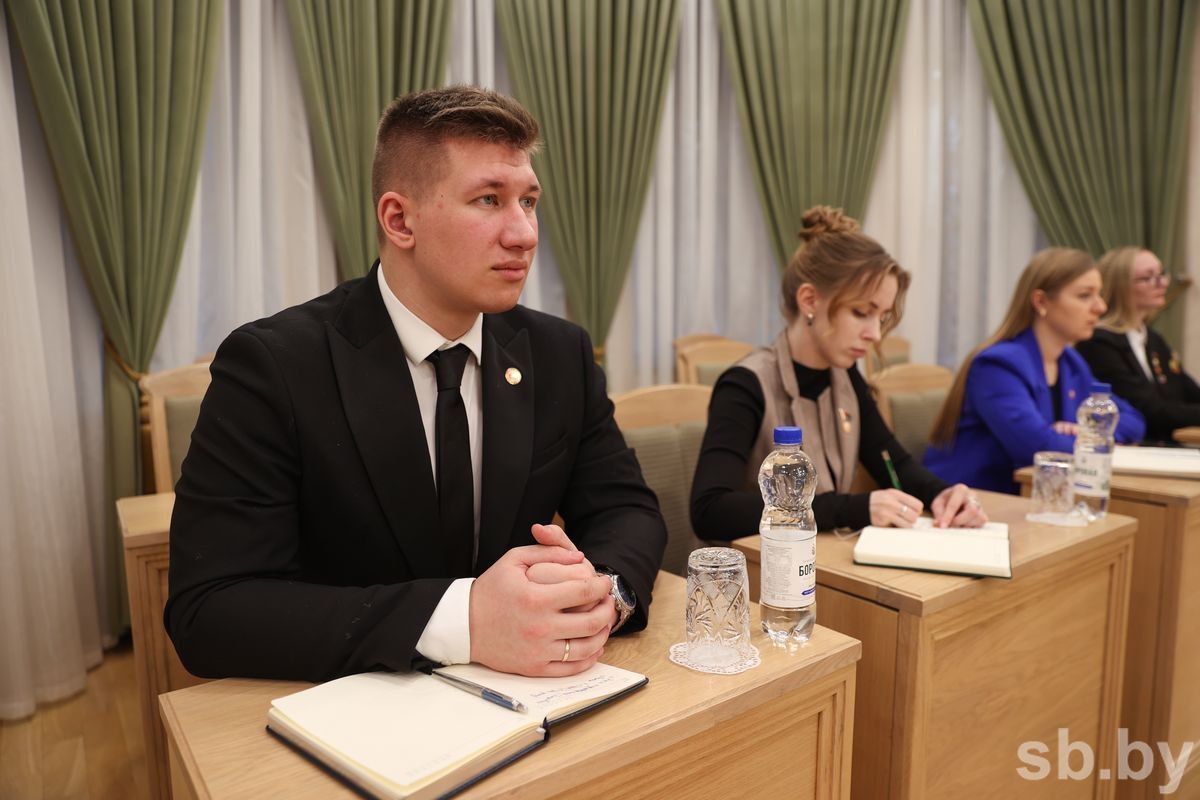 Студэнт ГрДМУ Мацвей Лянцэвіч прыняў удзел у асабістым прыёме грамадзян старшынёй Савета Рэспублікі Нацыянальнага сходу Рэспублікі Беларусь Наталлі Качанавай