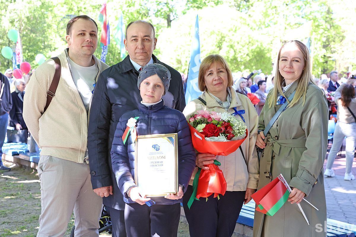 Медицинскую династию Богданович-Протасевич чествовали на Первомае в Гродно