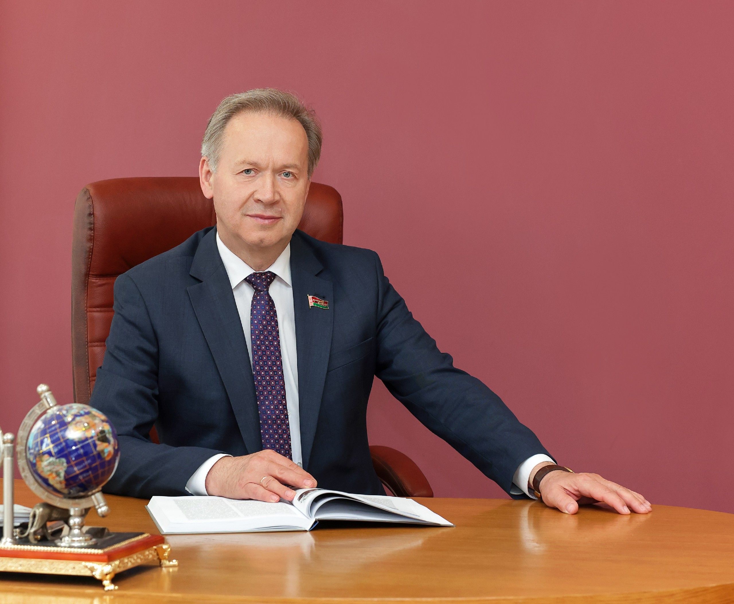 С Днем Государственного флага, Государственного герба и Государственного гимна Республики Беларусь!
