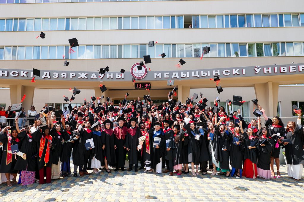 Admission & Aid