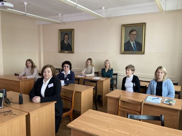 Заседание секции «Иностранные языки и методика их преподавания»