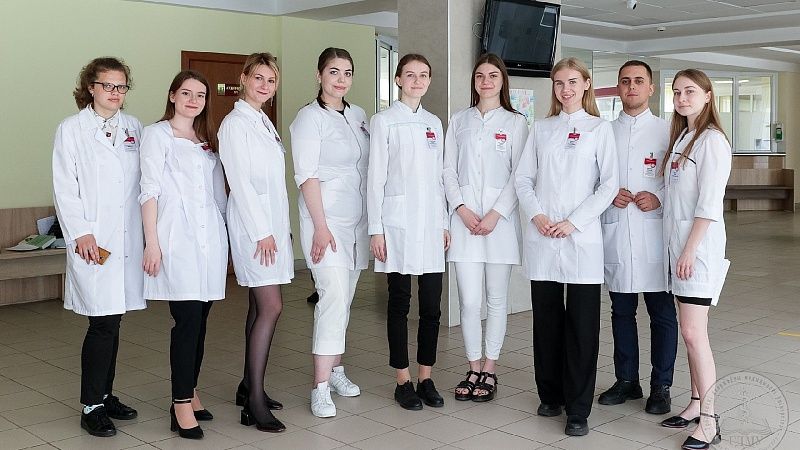Студенты медико-диагностического факультета ГрГМУ сдают государственные экзамены