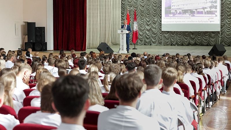Встреча ректора ГрГМУ со студентами‑первокурсниками