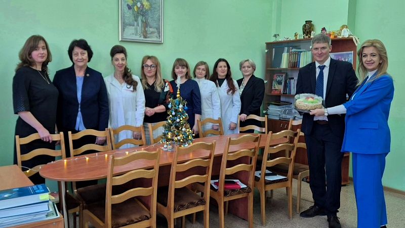 С наступающим Новым годом!