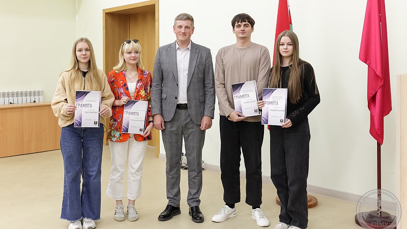 Вручение «Ордена декана» и награждение активистов прошло на лечебном факультете