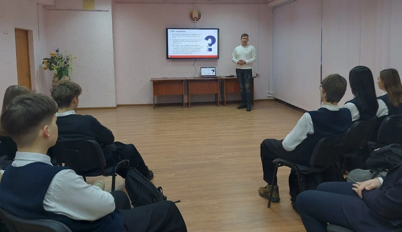 Студент ГрГМУ Матвей Лянцевич провёл информационно-профилактическую встречу в рамках проекта «Молодёжный щит»