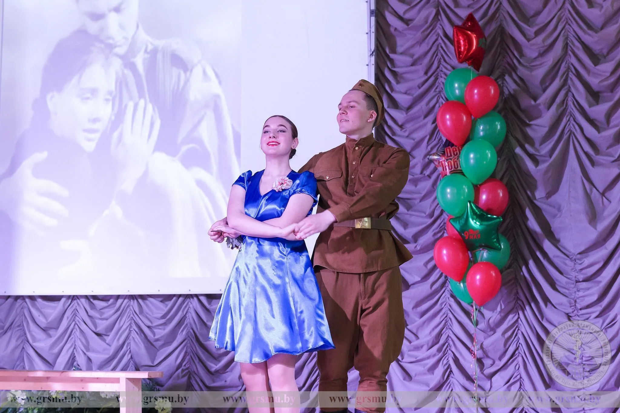 Всенародная гордость за великий подвиг! В ГрГМУ накануне Дня Победы прошел праздничный концерт