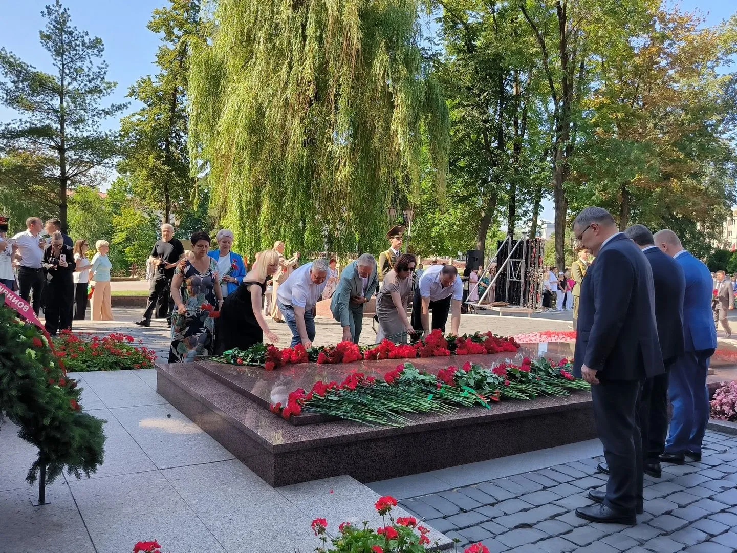 Память, объединяющая поколения: ГрГМУ принял участие в торжественном митинге ко Дню освобождения Гродно