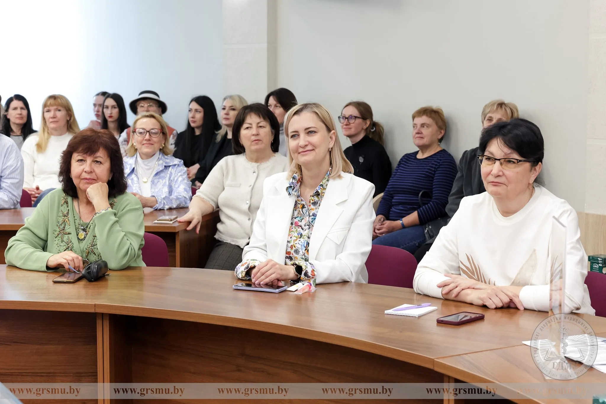 Советы косметолога: как сохранить красоту и здоровье. В ГрГМУ прошла третья лекция проекта «Женская Вселенная ГрГМУ»