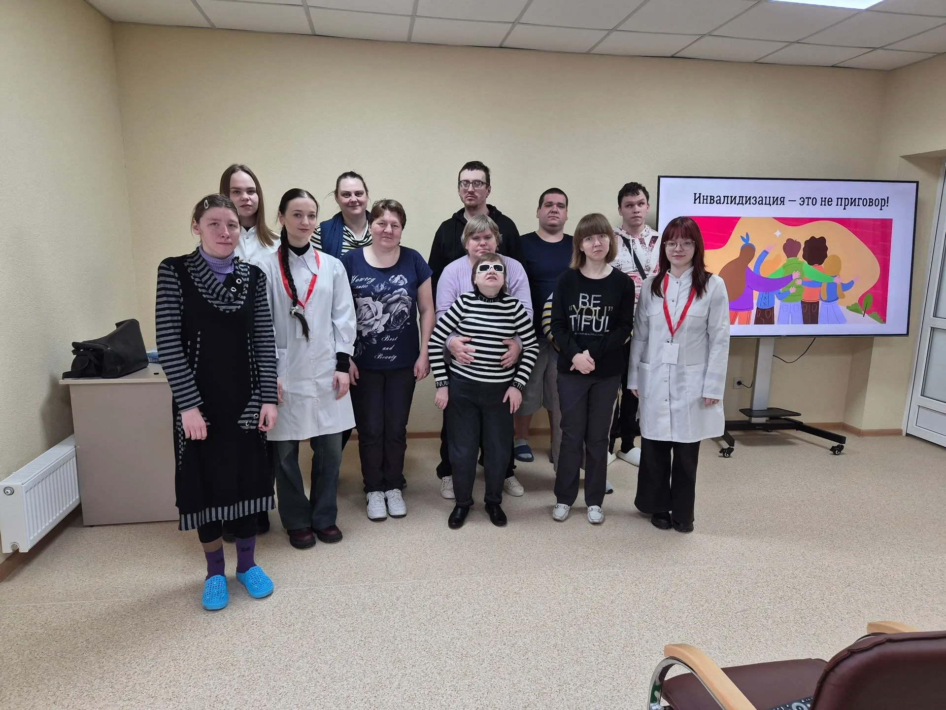 В рамках проекта «Помощь. Участие. Долголетие» студенты ГрГМУ провели серию практических занятий для специалистов и подопечных ТЦСОН