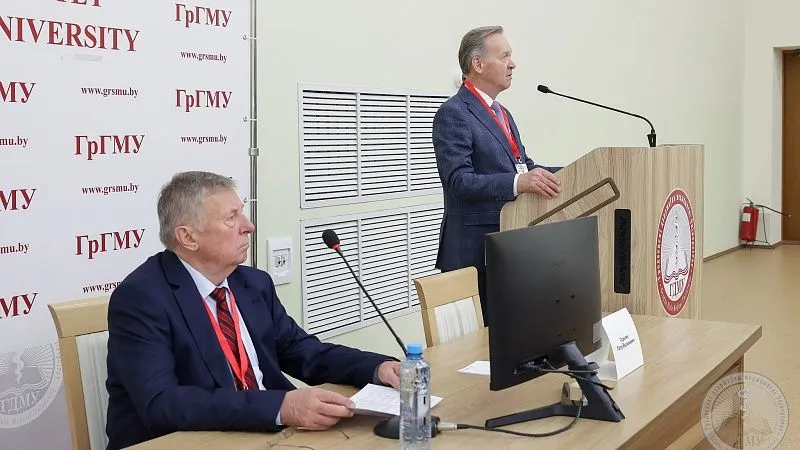 3C4A2201