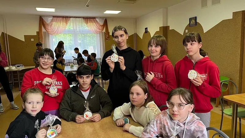 Волонтерская работа «Себя детям»