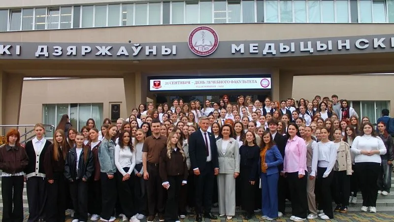 Вот и прошёл наш главный день этой осени – день лечебного факультета!