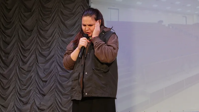 7