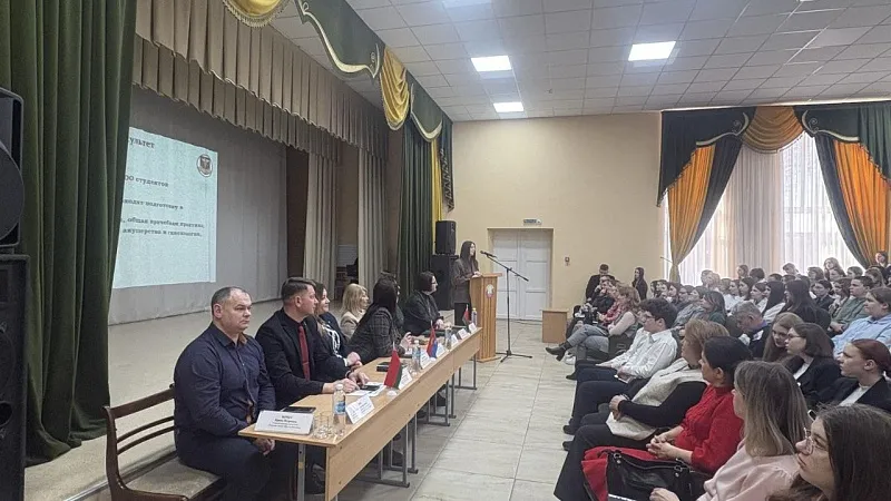Студенты ГрГМУ представили вуз на ярмарке целевой подготовки