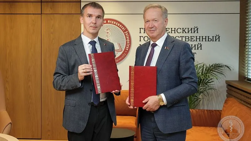 Гродненский медуниверситет  подписал договор о сотрудничестве со средней школой №13 имени В. Т. Цабо города Гродно