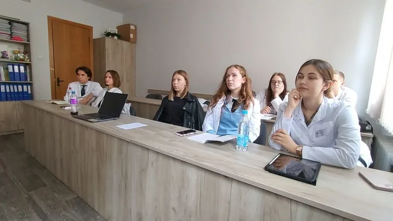 Как прошел второй день летней психотерапевтической школы ГрГМУ