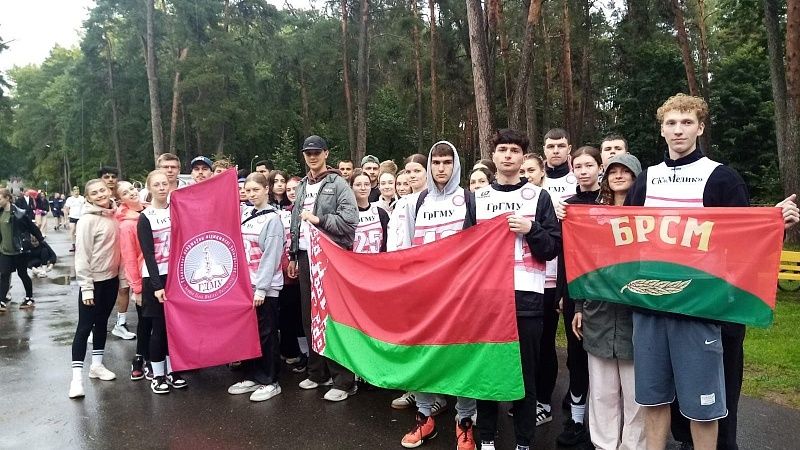 Спорт объединяет: более 70 представителей ГрГМУ вышли на старт «Пробега Единства»