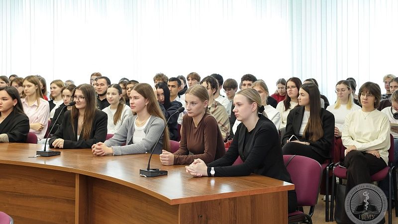 В ГрГМУ прошел круглый стол «Границы невозможного и право на чудо: как наука меняет представление о продолжении рода»